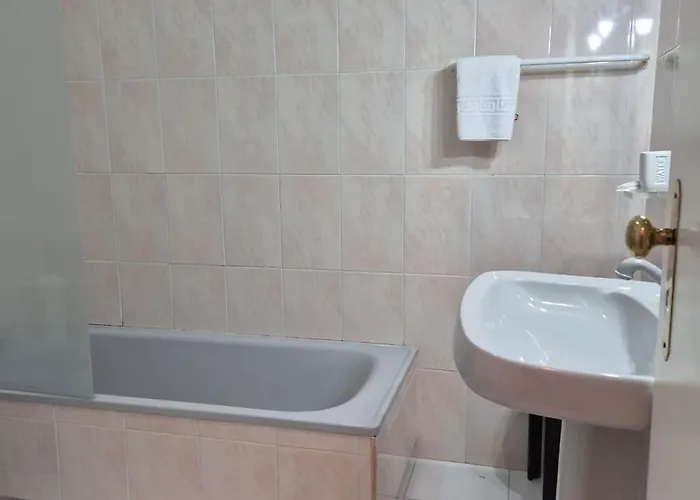 Frente - - Semanal Apartman Moledo